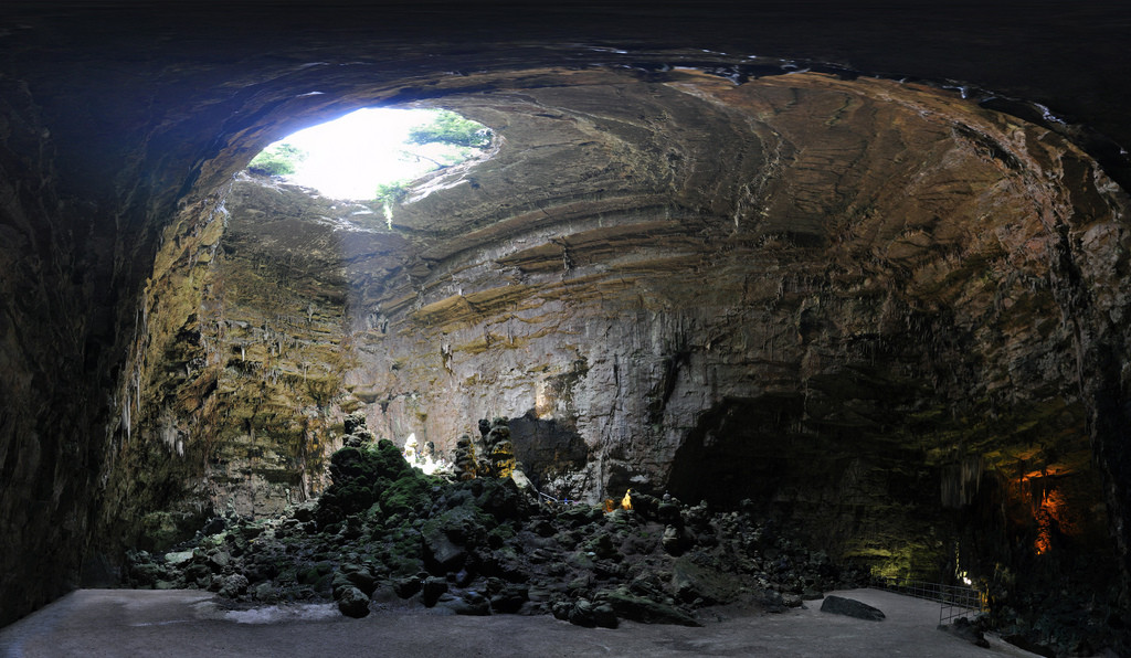 Grotte di Castellana, ingresso